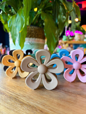 Soft Blooms Hair Clip - Image 9