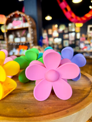 Large Retro Flower Hair Clip - Image 6