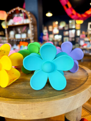Large Retro Flower Hair Clip - Image 8