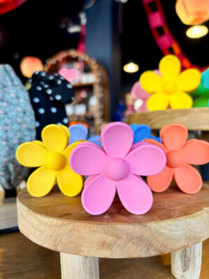Retro Flower Hair Clip - Image 7