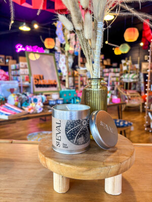Sea Mist Scented Tin Candle - Image 2